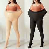 1- Nude + 1 Preta
